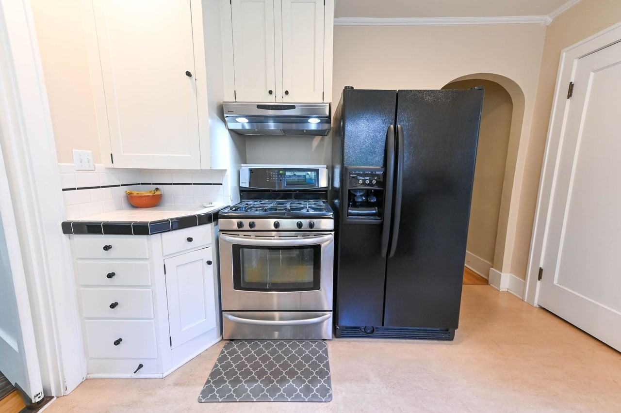 3524 Ne 13th Ave - Photo 4 of 23