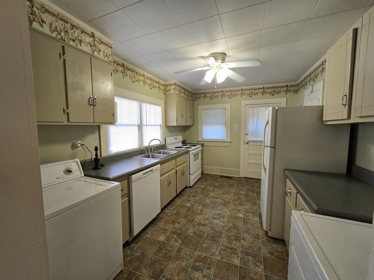 345 W 2nd St - Photo 3 of 11