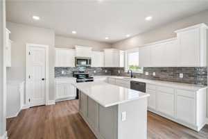 featured image of 1420 Werthman Dr