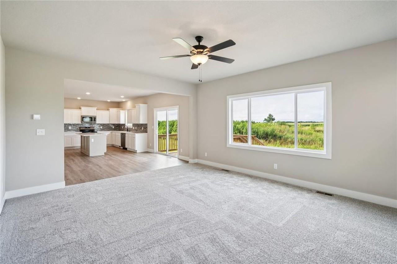 1420 Werthman Dr - Photo 5 of 15