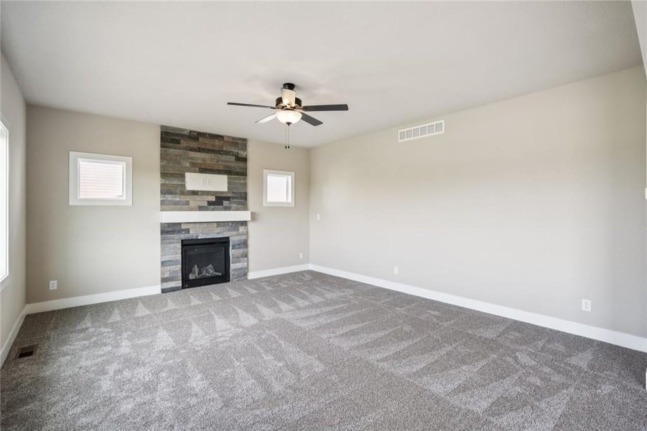 1420 Werthman Dr - Photo 6 of 15