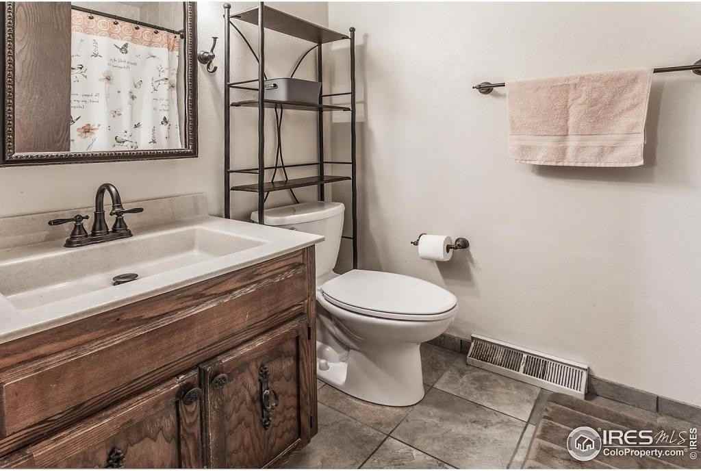 701 43rd Ave - Photo 7 of 10