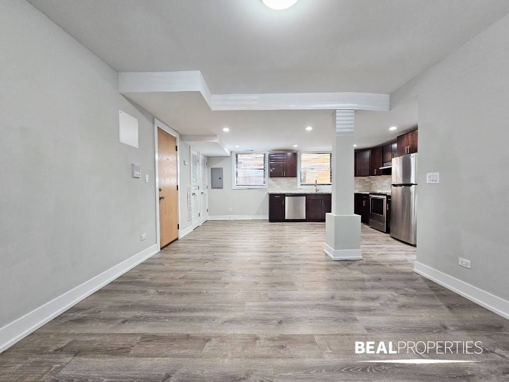 914 Crain Street - Photo 3 of 9