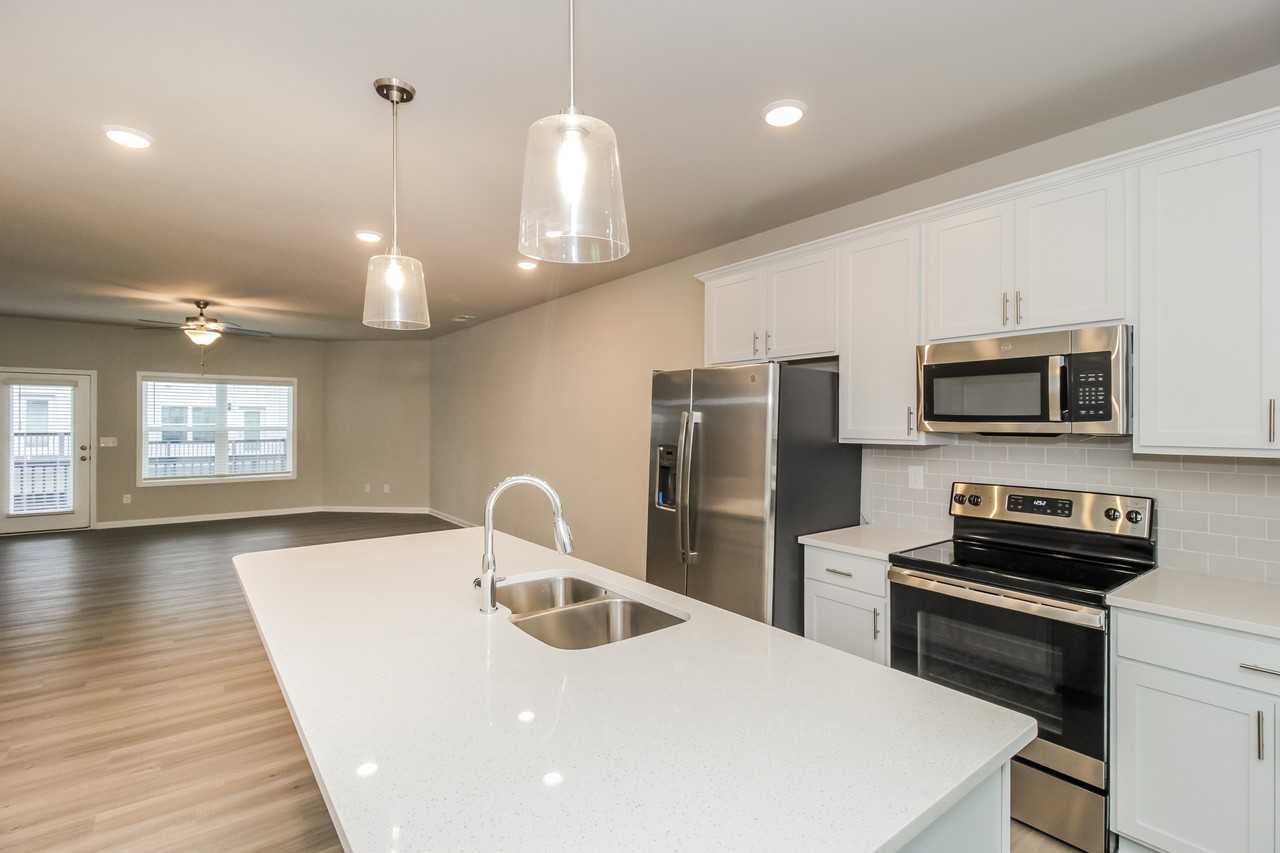 759 Calvin Park Dr - Photo 7 of 39