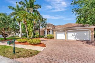 3203 W Stonebrook Cir - Photo 1 of 1