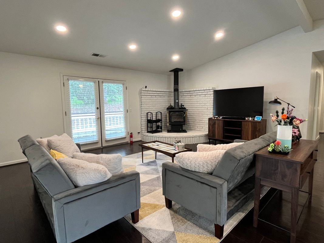 3685 Fairway Dr - Photo 5 of 14