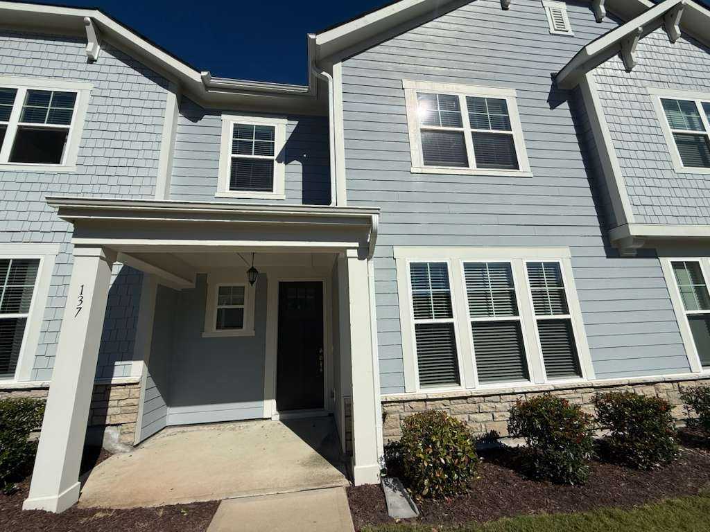 137 Etteinne Garden Ln #1