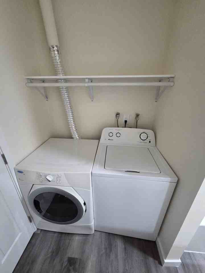 2105 10th Ave W #2105 - Photo 3 of 16