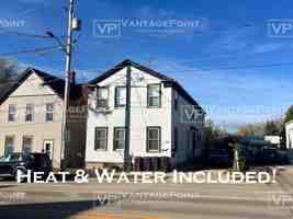 featured image of 526 N 10th St #4