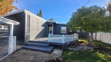 featured image of 643 Ne Channon Ave