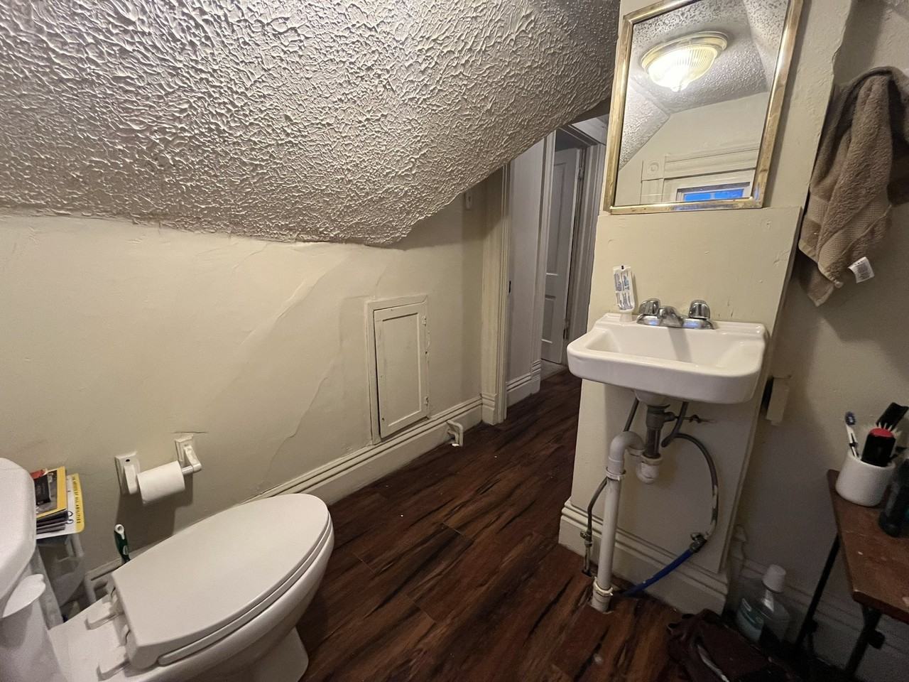 450 Dallas St #A - Photo 4 of 17