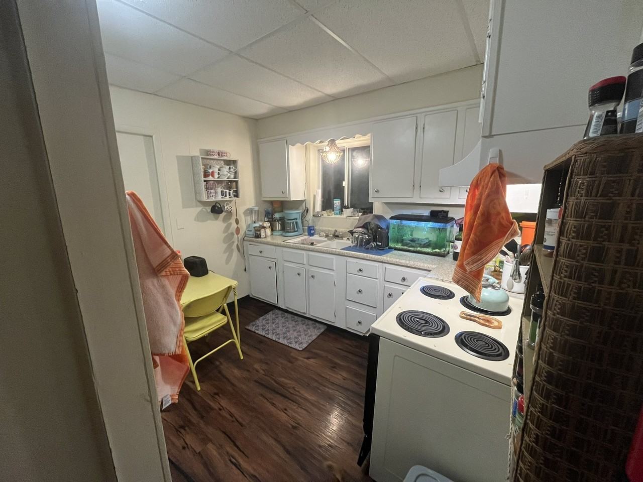 450 Dallas St #A - Photo 3 of 17