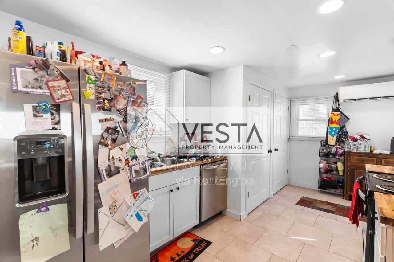 241 North Main Street - Photo 6 of 35