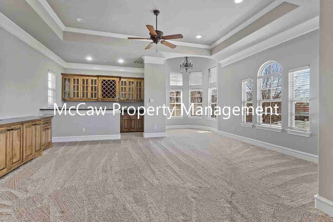 1542 Pecan Crossing Dr - Photo 6 of 22