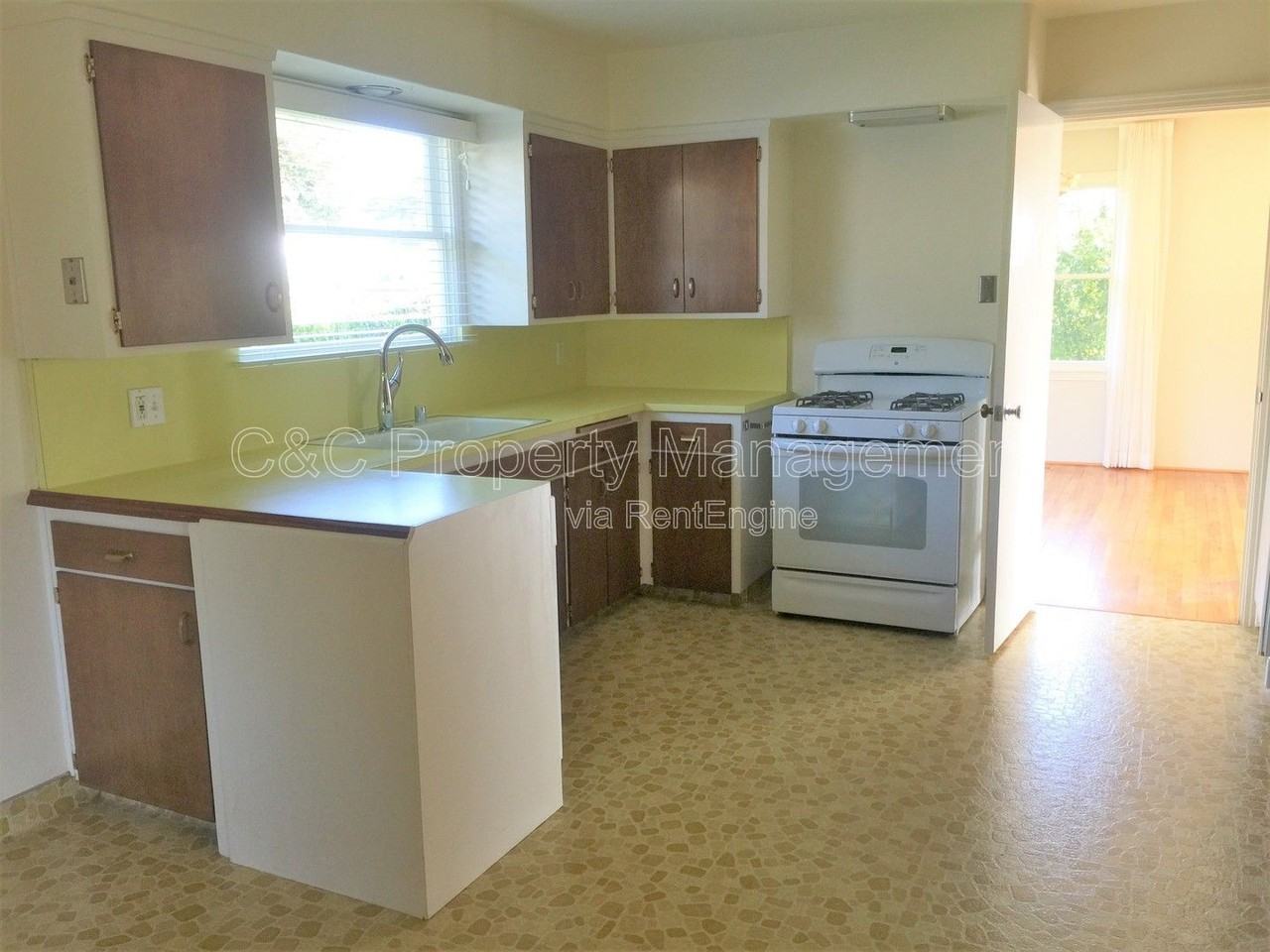 170 Del Monte Blvd - Photo 5 of 13