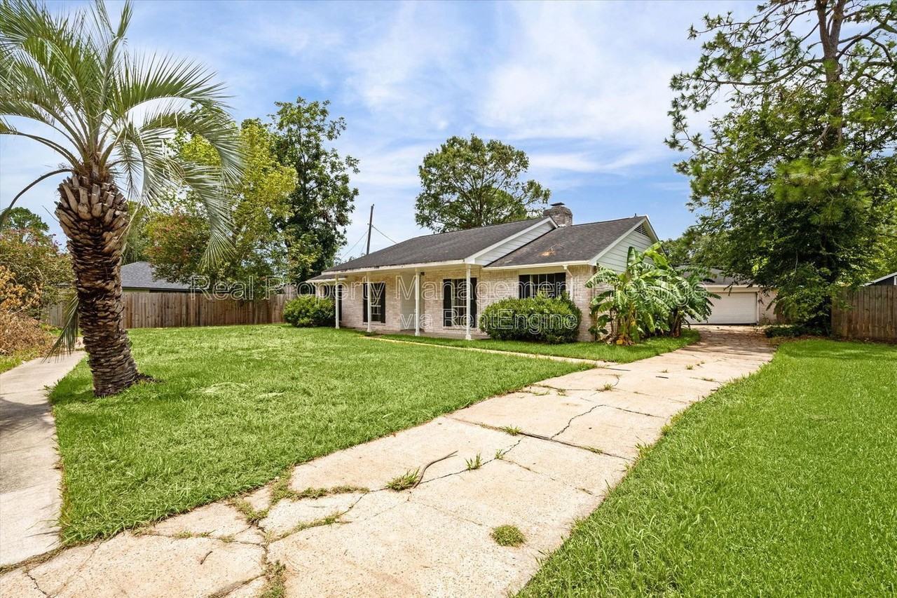 503 Mary Ann Drive - Photo 2 of 21