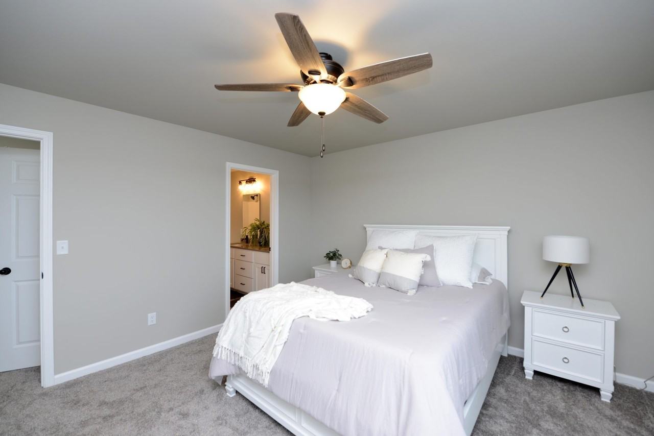 824 United Dr #1 - Photo 4 of 9