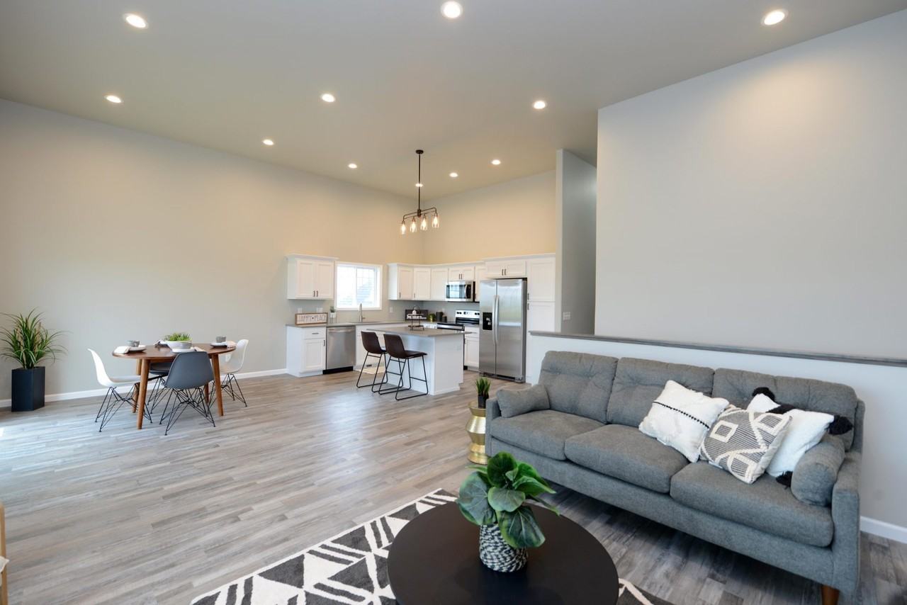 824 United Dr #1 - Photo 7 of 9