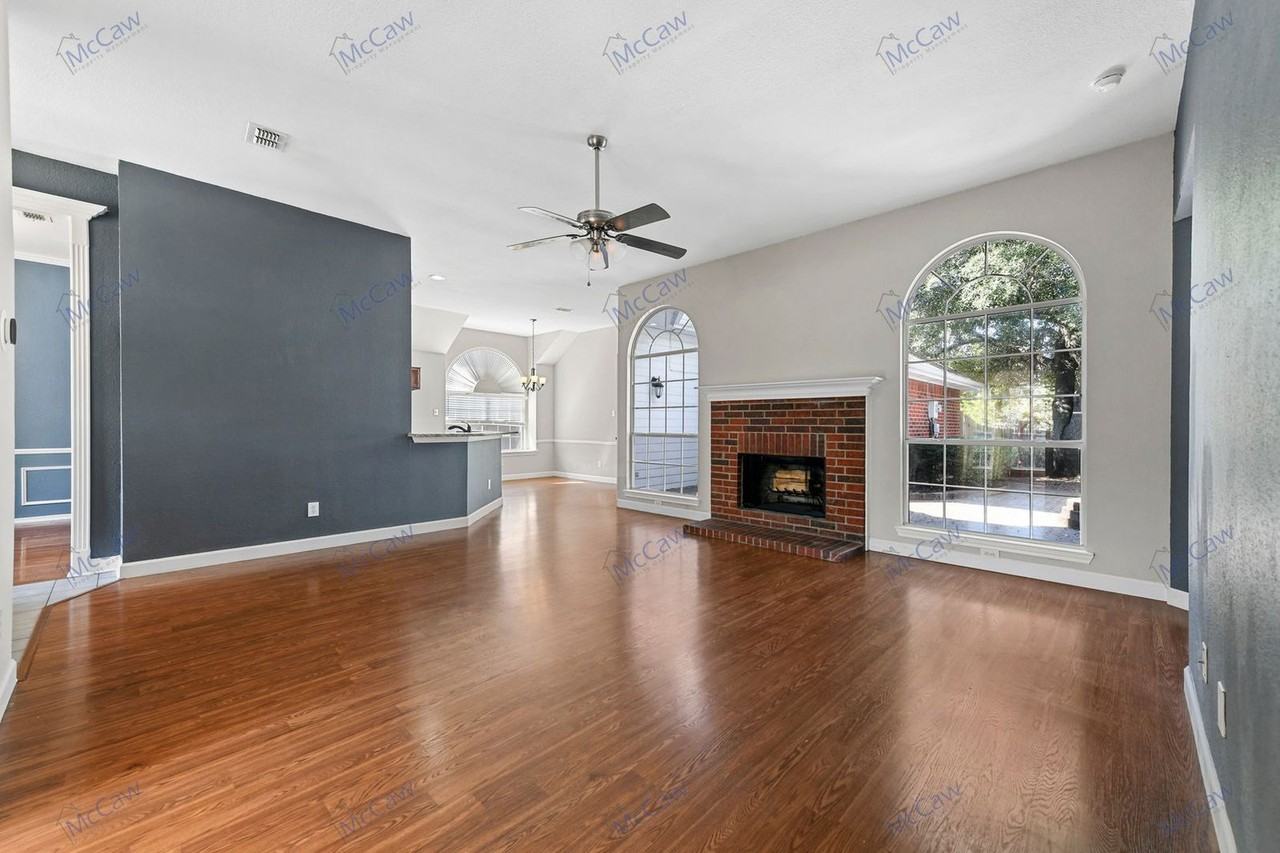 8041 Flagstone St - Photo 7 of 29