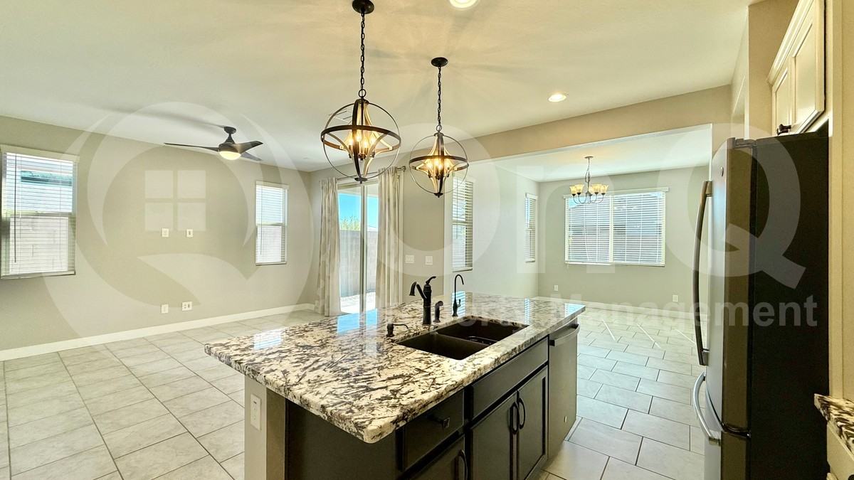 17875 W Sandalwood Dr - Photo 4 of 21