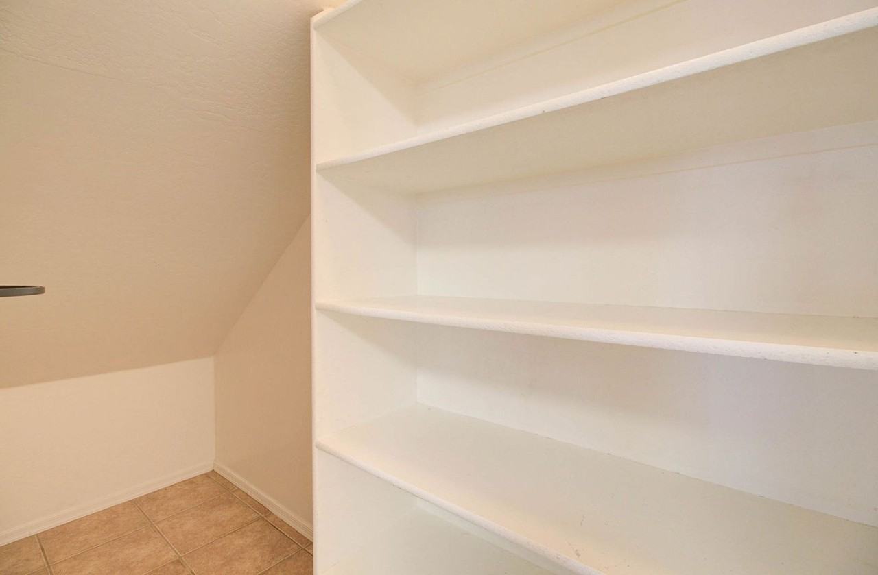 17762 West Hearn Road - Photo 2 of 48