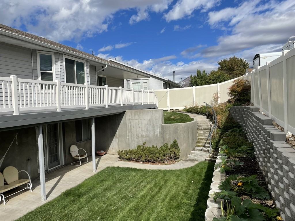 132 N 170 E - Photo 3 of 15