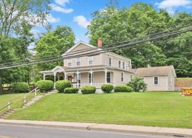 featured image of 22 South St #1stFL