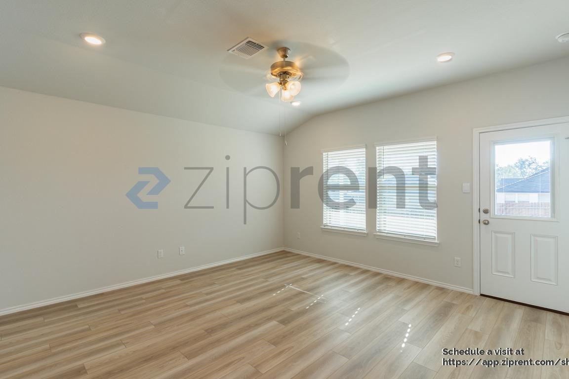 1333 Piedmont Street - Photo 2 of 24