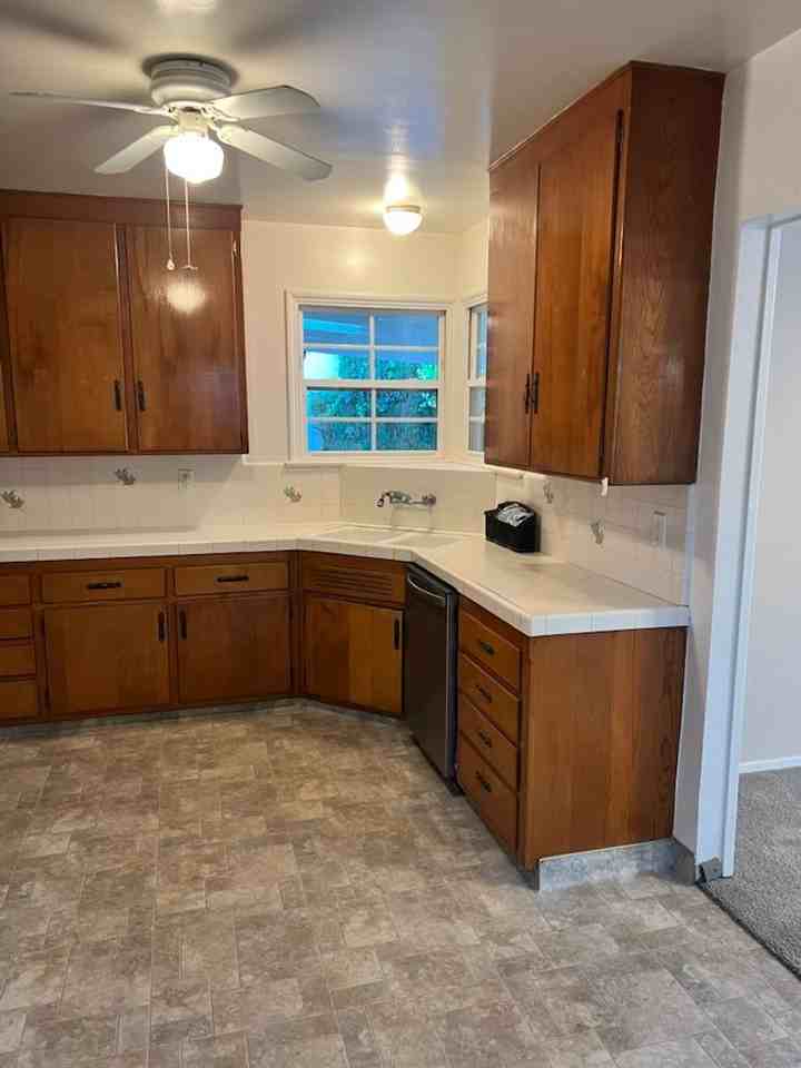 3154 Jolley Drive - Photo 6 of 20