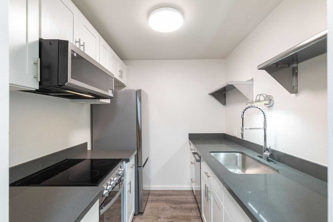 Aprés Ballard Apartments - Photo 5 of 32