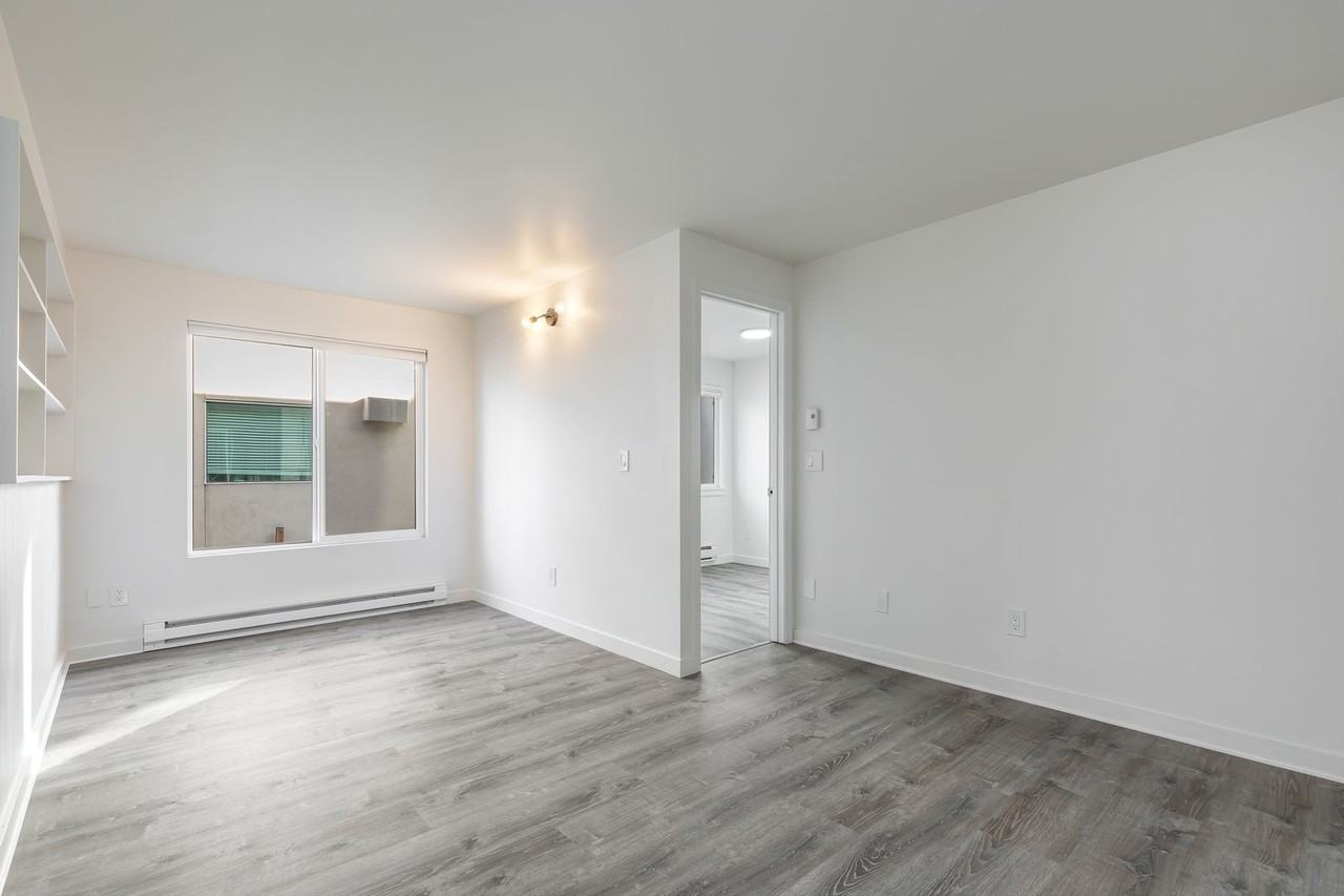 Aprés Ballard Apartments - Photo 7 of 32