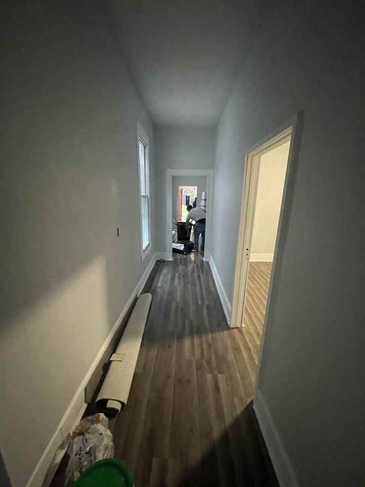 1110 Edgar St - Photo 3 of 9