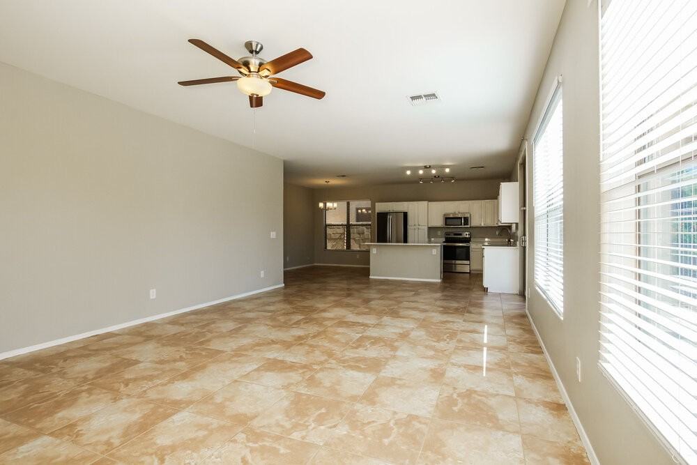 11809 W Hopi St - Photo 5 of 17