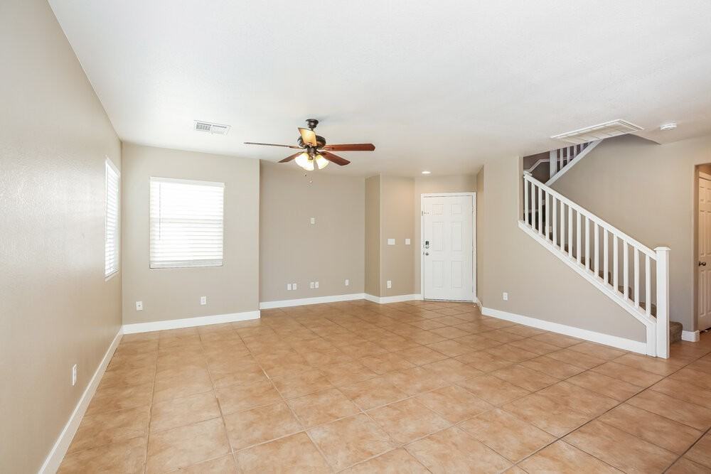 8225 Wildwood Glen Dr - Photo 4 of 17