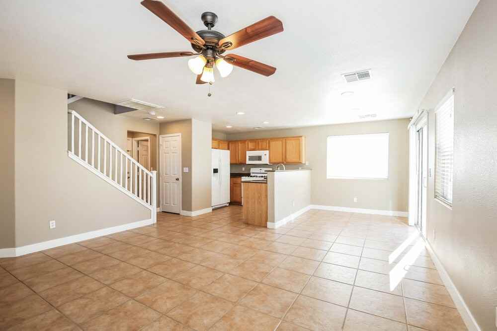 8225 Wildwood Glen Dr - Photo 5 of 17