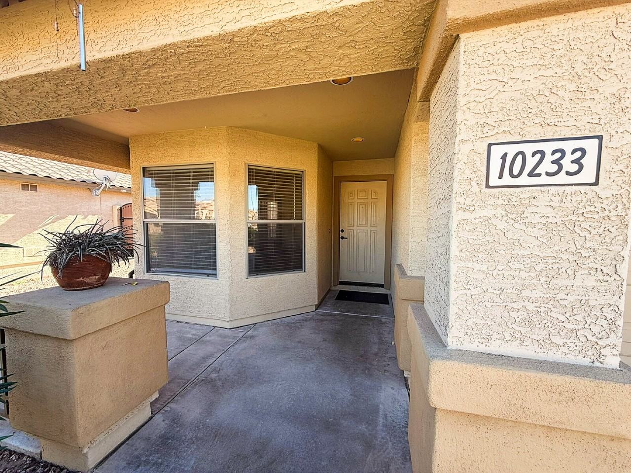 10233 W Country Club Trl - Photo 2 of 27