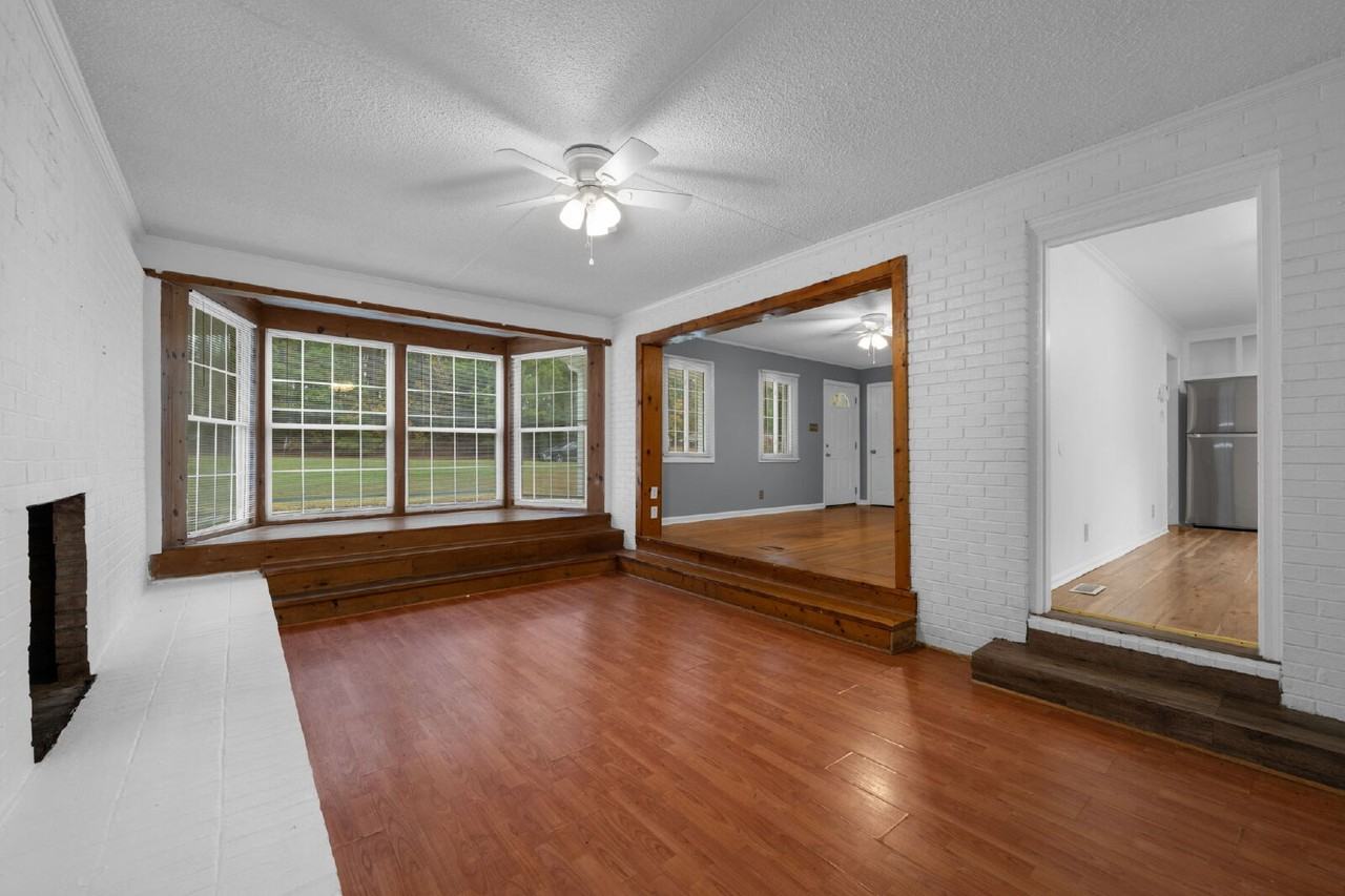 212 Ebon Rd - Photo 5 of 30