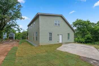 555 Paines Ave Nw #2 - Photo 3 of 10