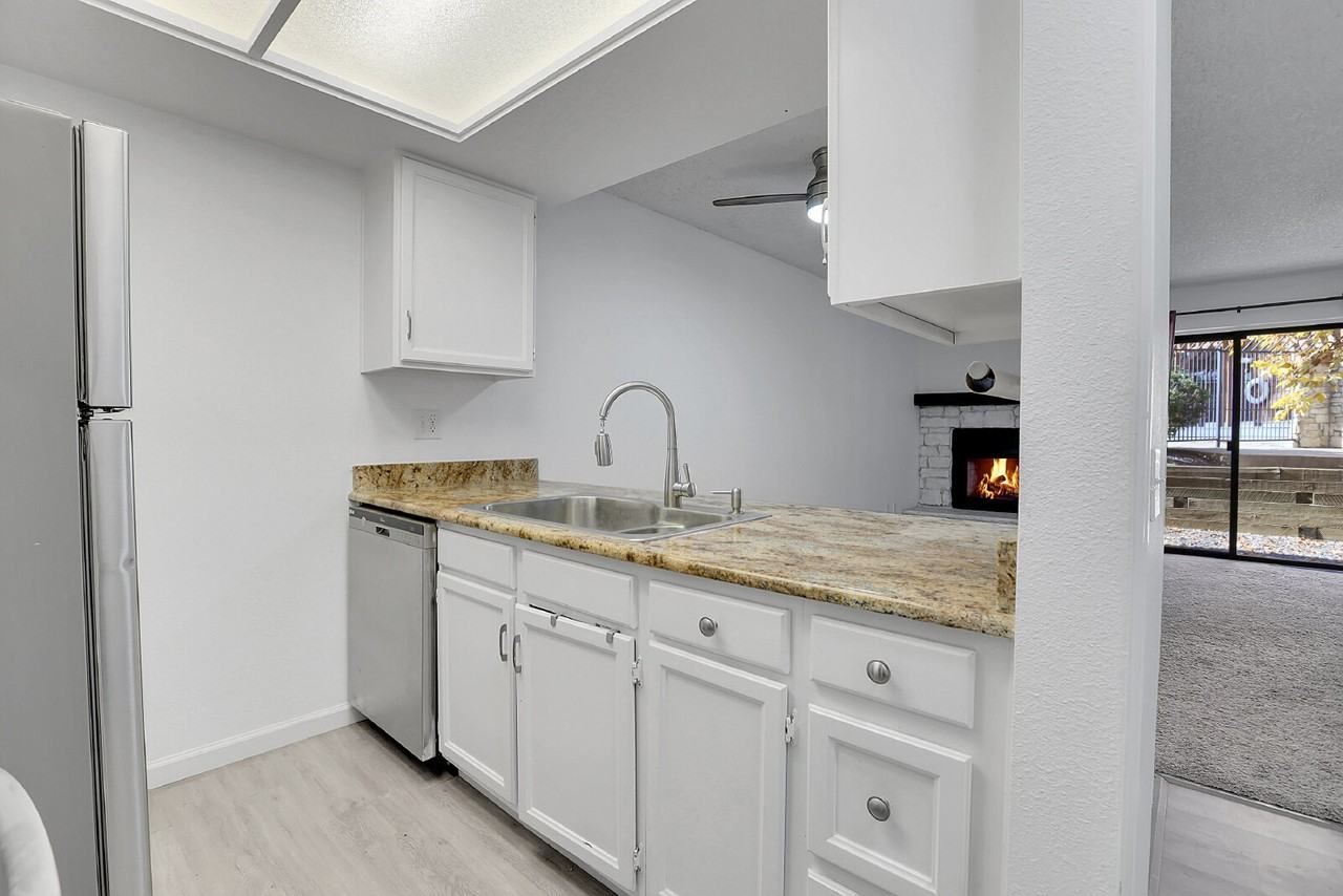 4284 South Salida Way #5 - Photo 3 of 30