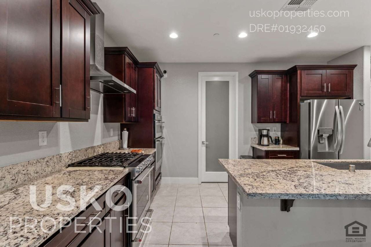 602 Willow Ridge Ct - Photo 4 of 24