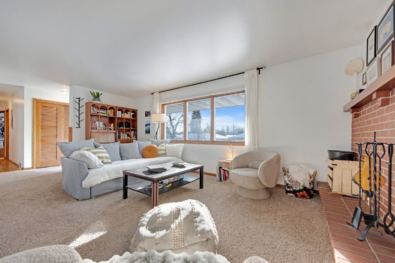 3109 Wendhurst Avenue - Photo 4 of 20