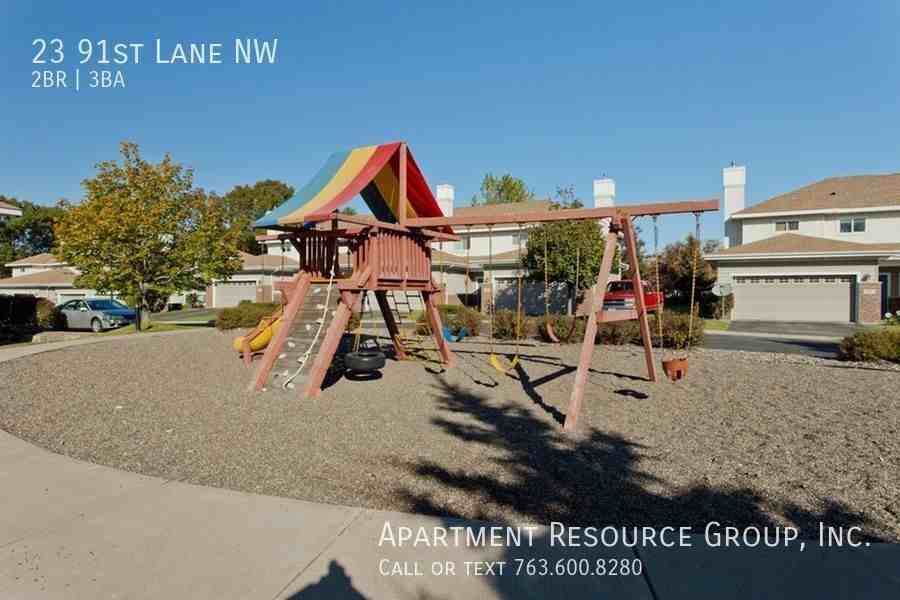 23 91st Avenue Northwest #23 - Photo 4 of 17