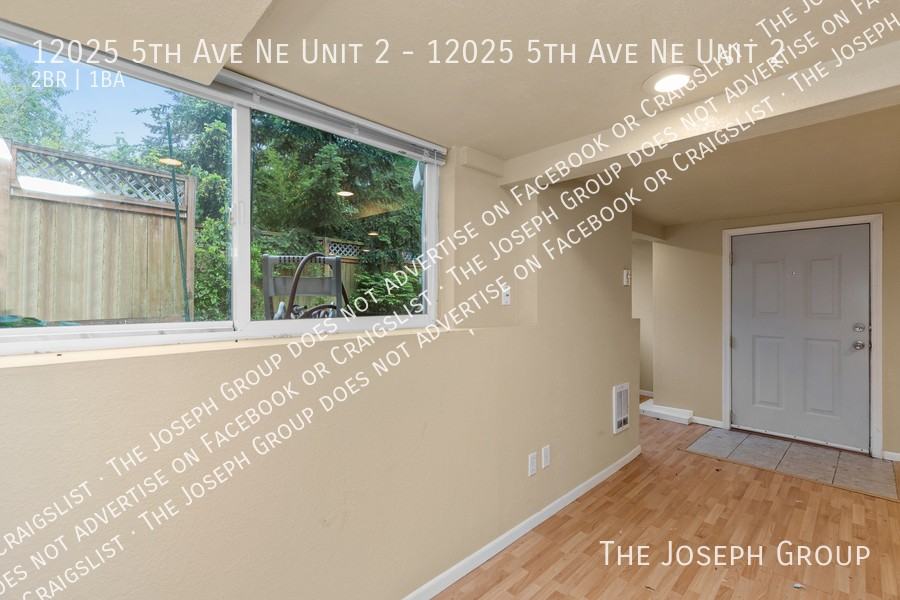 12025 5th Avenue Northeast - Photo 4 of 30