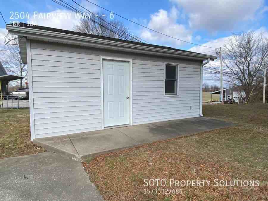 2504 Fairview Way #6 - Photo 6 of 7