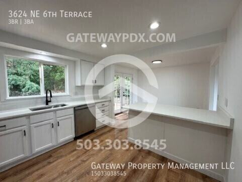 3624 Northeast 6th Terrace - Photo 7 of 39