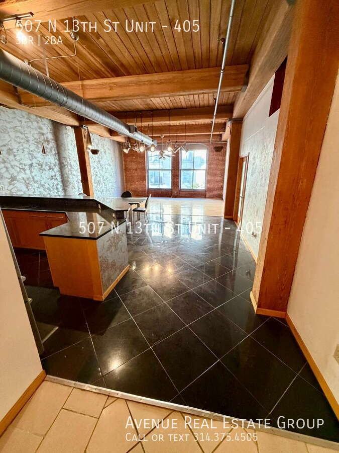 507 N 13th St #405 - Photo 4 of 27