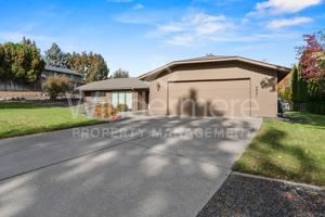 featured image of 4821 E Sumac Dr