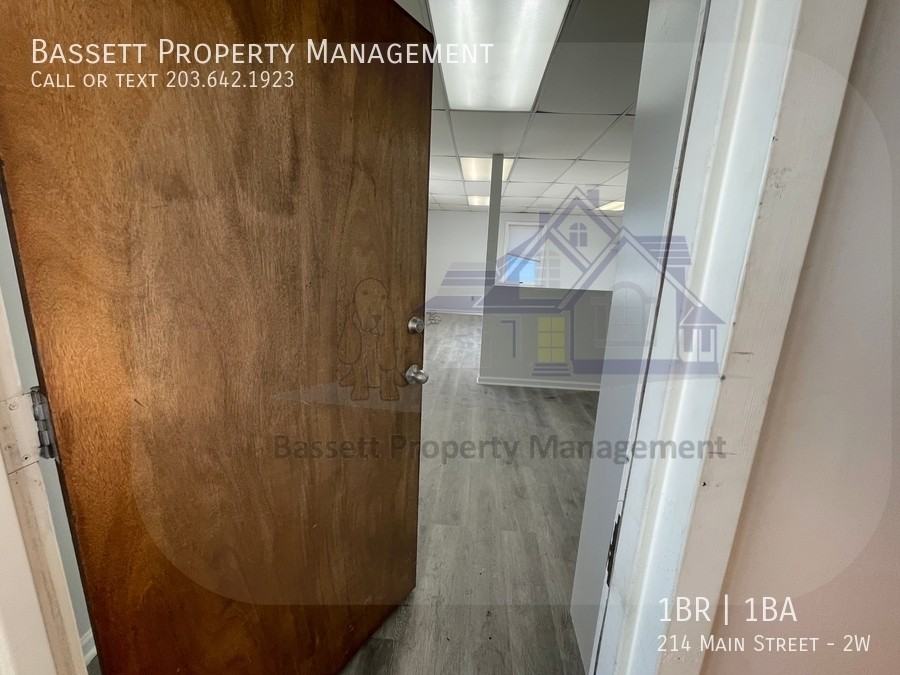 214 Main St ## 2w - Photo 4 of 24