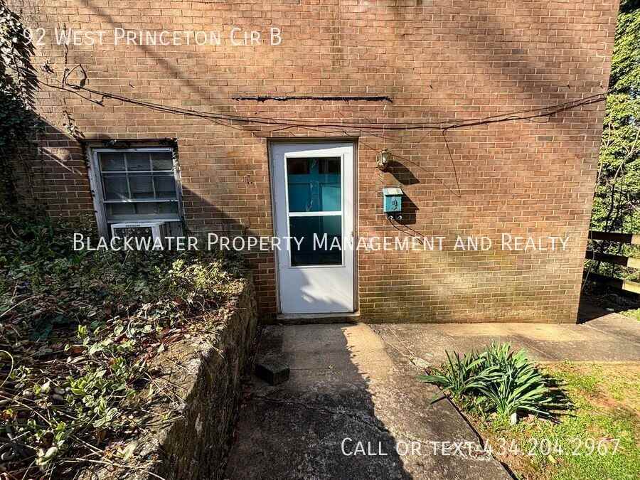 92 W Princeton Cir #B - Photo 2 of 8