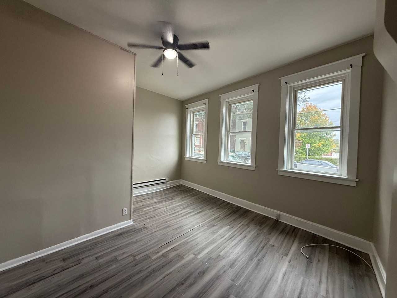2582 W. McMicken - Photo 3 of 27